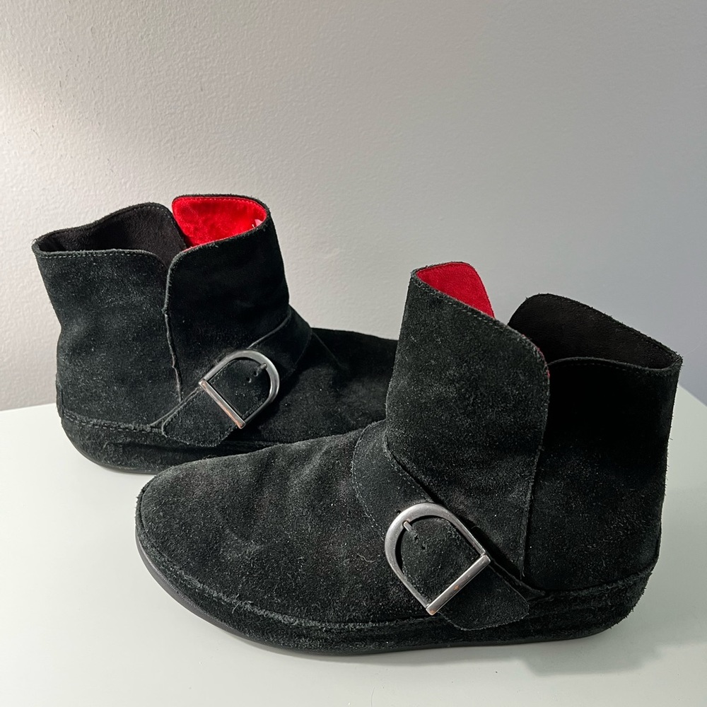 Fitflop Dash Suede Boots, size 9